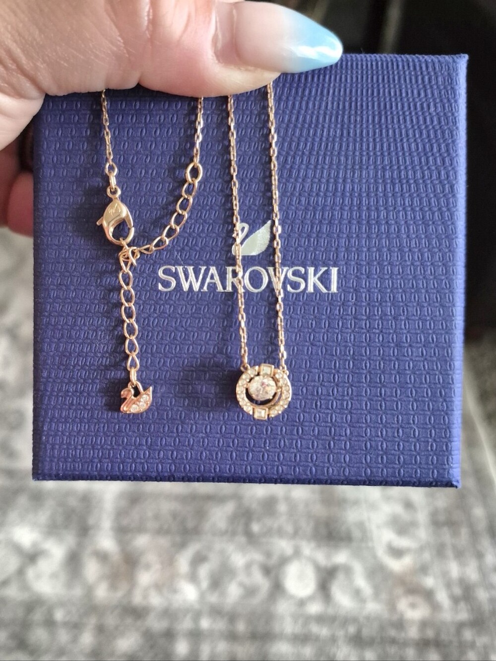 Una Swarovski Necklace - Rose Gold - Picture 6 of 16